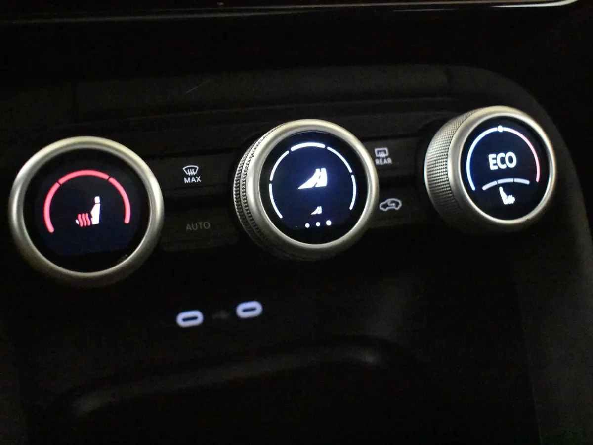 1.5 TSI PHEV Sportline Business 204PK DSG/AUT | Head-up display | Elektr glazen pano-dak | Trekhaak uitklapbaar | Stoel/stuurverw | Cruise contr adapt | Side assist | DAB | NAVI | LED | 19"L