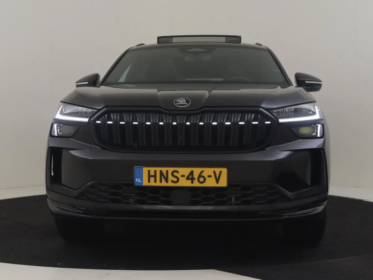1.5 TSI PHEV Sportline Business 204PK DSG/AUT | Head-up display | Elektr glazen pano-dak | Trekhaak uitklapbaar | Stoel/stuurverw | Cruise contr adapt | Side assist | DAB | NAVI | LED | 19"L