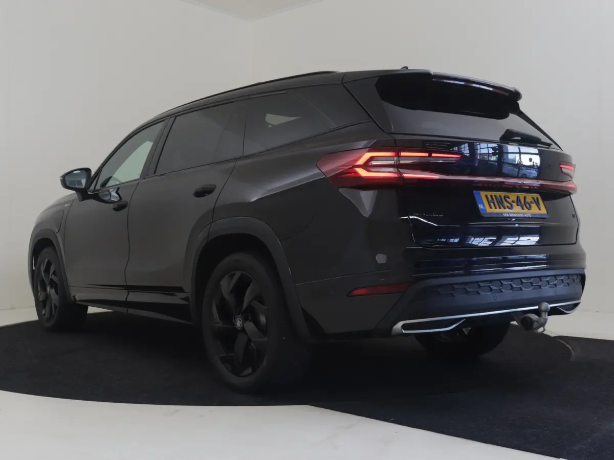 1.5 TSI PHEV Sportline Business 204PK DSG/AUT | Head-up display | Elektr glazen pano-dak | Trekhaak uitklapbaar | Stoel/stuurverw | Cruise contr adapt | Side assist | DAB | NAVI | LED | 19"L