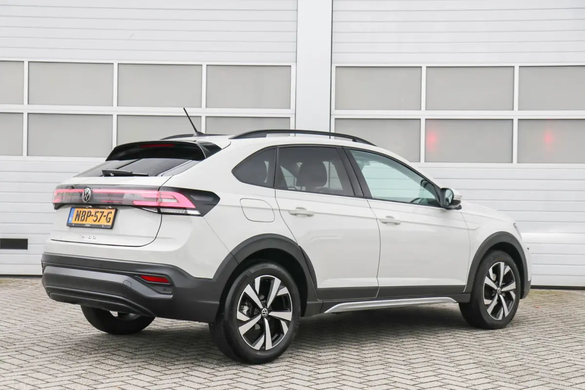 1.0 TSI 115pk DSG Life Edition | App Connect | Clima | Achteruitrijcamera | Stoelverwarming