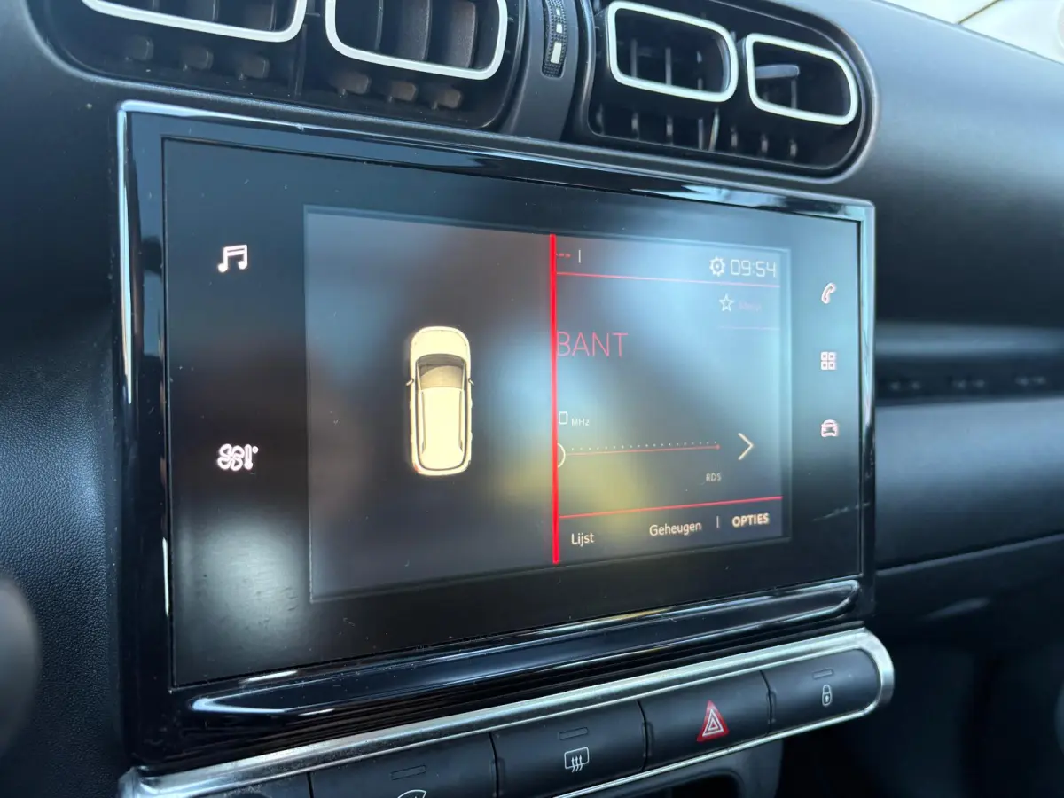 1.2 PureT. 110PK Feel Pano-dak/Trekhaak/Parkeerhulp/Bluetooth