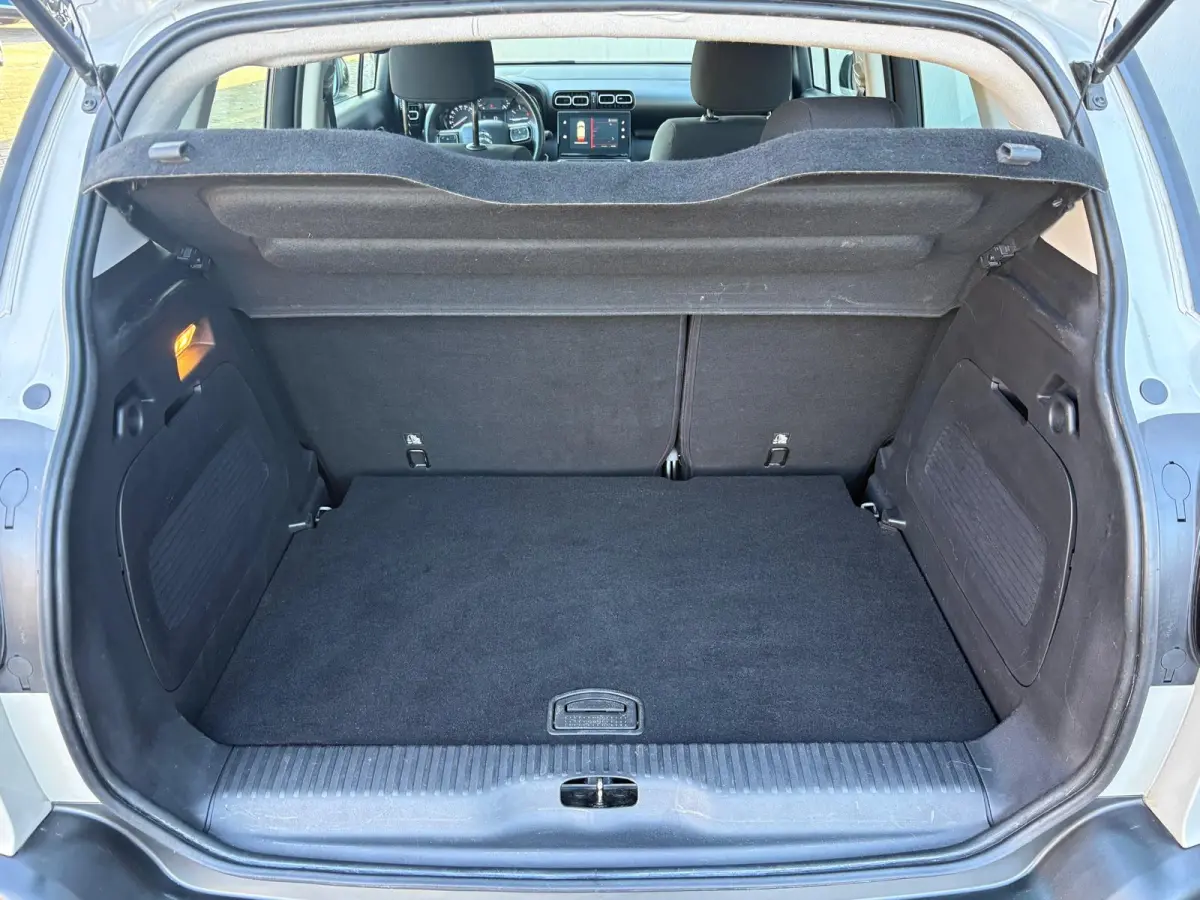 1.2 PureT. 110PK Feel Pano-dak/Trekhaak/Parkeerhulp/Bluetooth