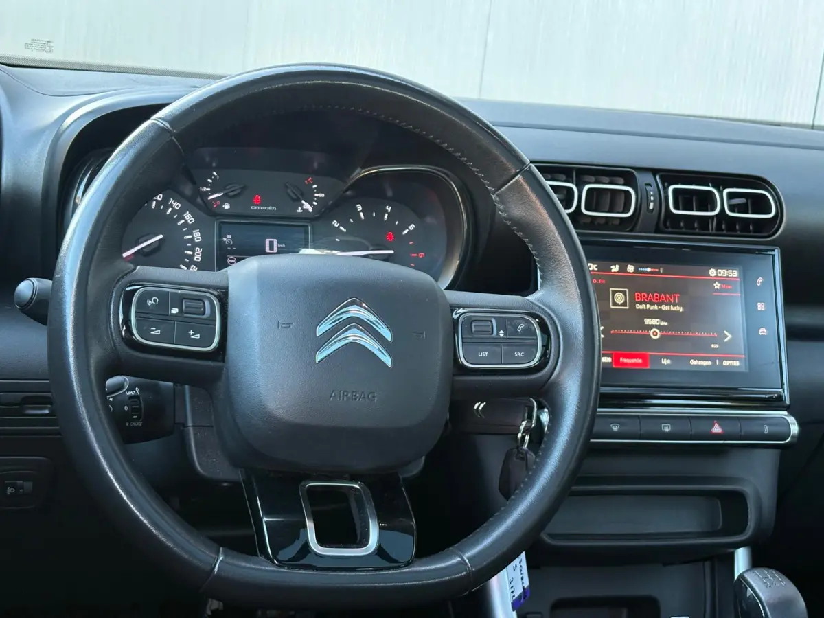 1.2 PureT. 110PK Feel Pano-dak/Trekhaak/Parkeerhulp/Bluetooth