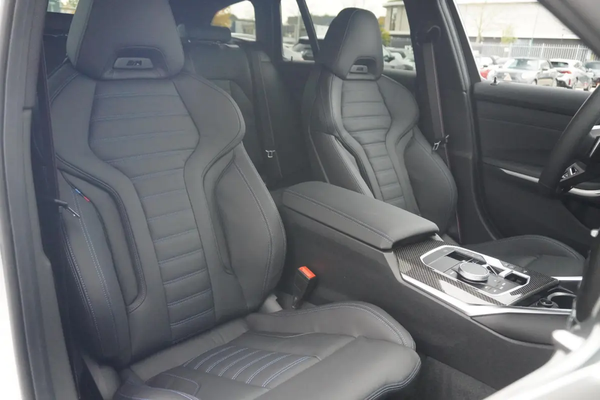 330e | M Sportpakket Pro | Panoramadak | Harman Kardon | M Sportstoelen | Stuur-/stoelverwarming