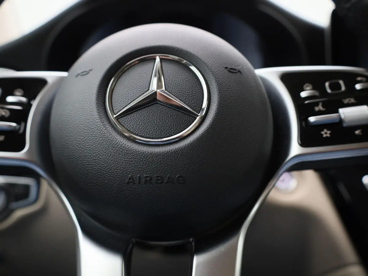 200 Business Solution Limited | Automaat | Apple Carplay / Android Auto | Achteruitrijcamera | Parkeersensoren | Stoelverwarming | Trekhaak |