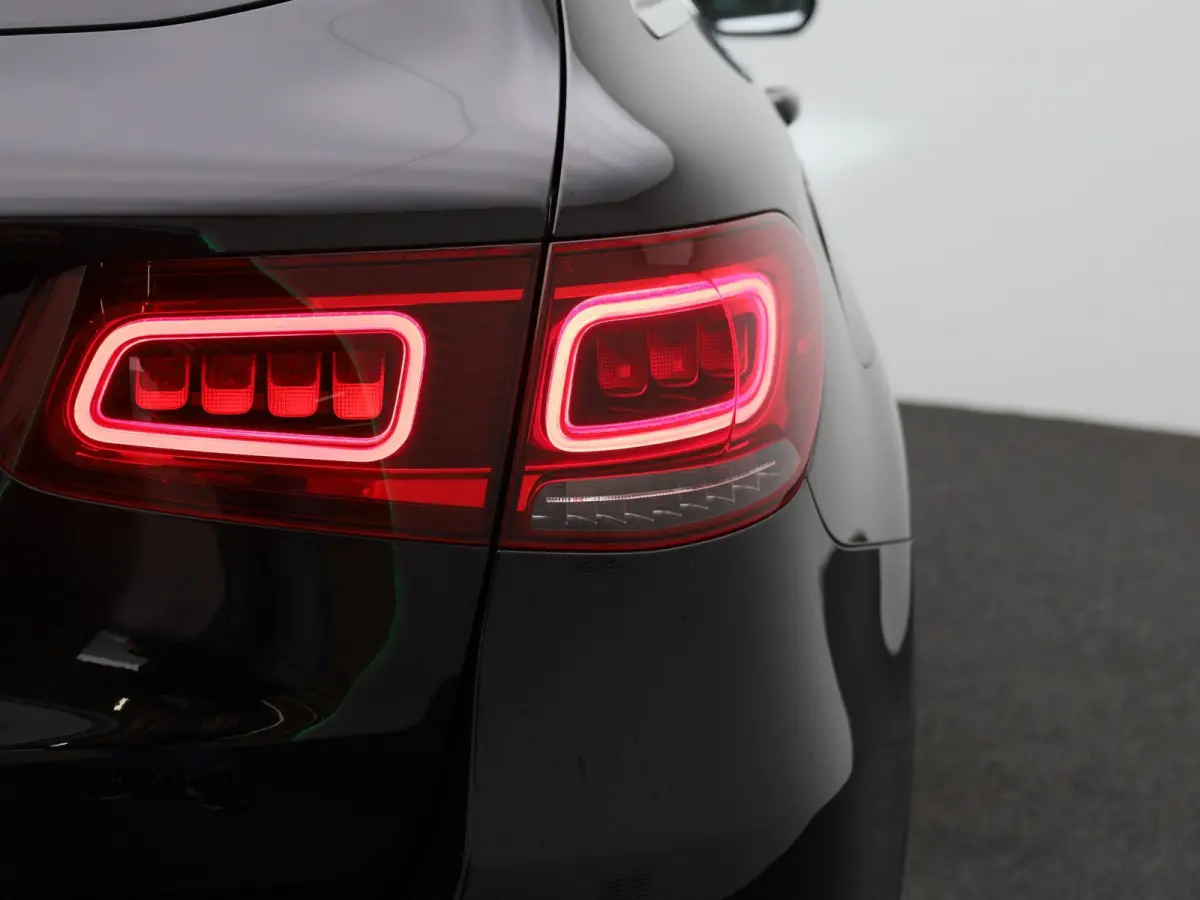 200 Business Solution Limited | Automaat | Apple Carplay / Android Auto | Achteruitrijcamera | Parkeersensoren | Stoelverwarming | Trekhaak |
