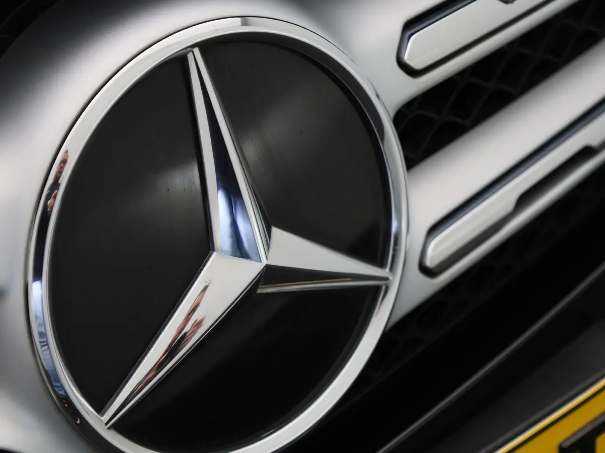 200 Business Solution Limited | Automaat | Apple Carplay / Android Auto | Achteruitrijcamera | Parkeersensoren | Stoelverwarming | Trekhaak |