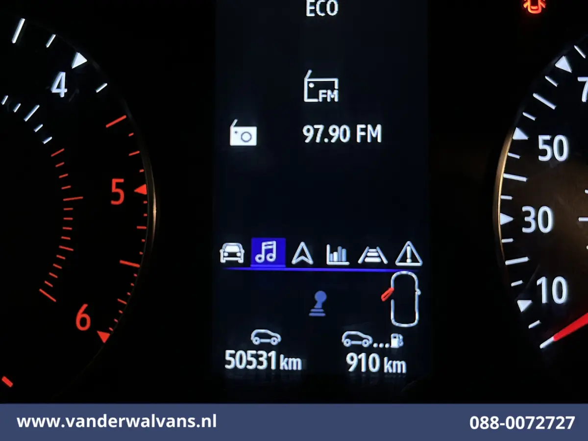 2.0 dCi 150pk L2H1 Facelift SPORT Euro6 Airco | Camera | Navigatie | LED | Trekhaak Cruisecontrol, Dakdragers, Parkeersensoren, Bijrijdersbank