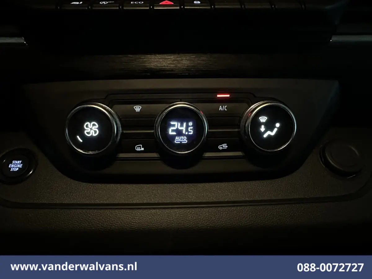 2.0 dCi 150pk L2H1 Facelift SPORT Euro6 Airco | Camera | Navigatie | LED | Trekhaak Cruisecontrol, Dakdragers, Parkeersensoren, Bijrijdersbank