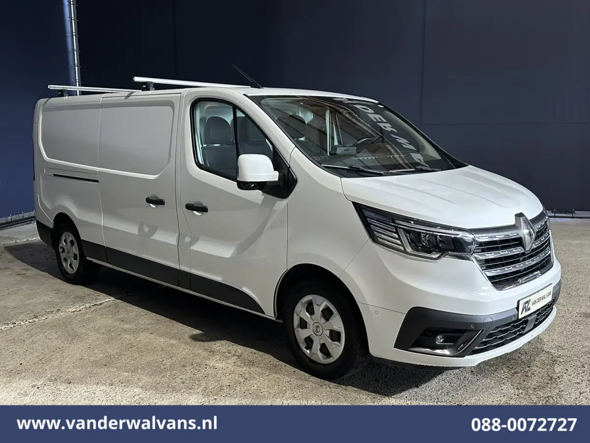 2.0 dCi 150pk L2H1 Facelift SPORT Euro6 Airco | Camera | Navigatie | LED | Trekhaak Cruisecontrol, Dakdragers, Parkeersensoren, Bijrijdersbank