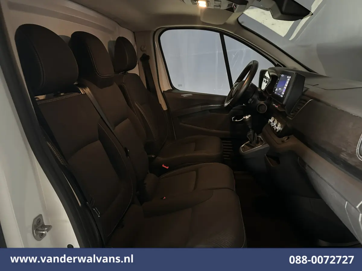 2.0 dCi 150pk L2H1 Facelift SPORT Euro6 Airco | Camera | Navigatie | LED | Trekhaak Cruisecontrol, Dakdragers, Parkeersensoren, Bijrijdersbank