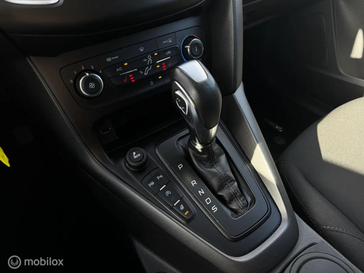 1.0 Trend Stoel+Stuur+Voorruit.vrw*Carplay*Cruise