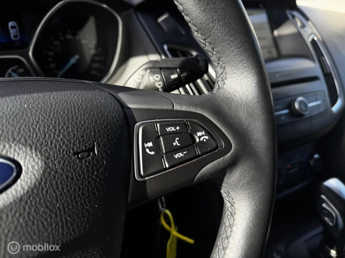 1.0 Trend Stoel+Stuur+Voorruit.vrw*Carplay*Cruise