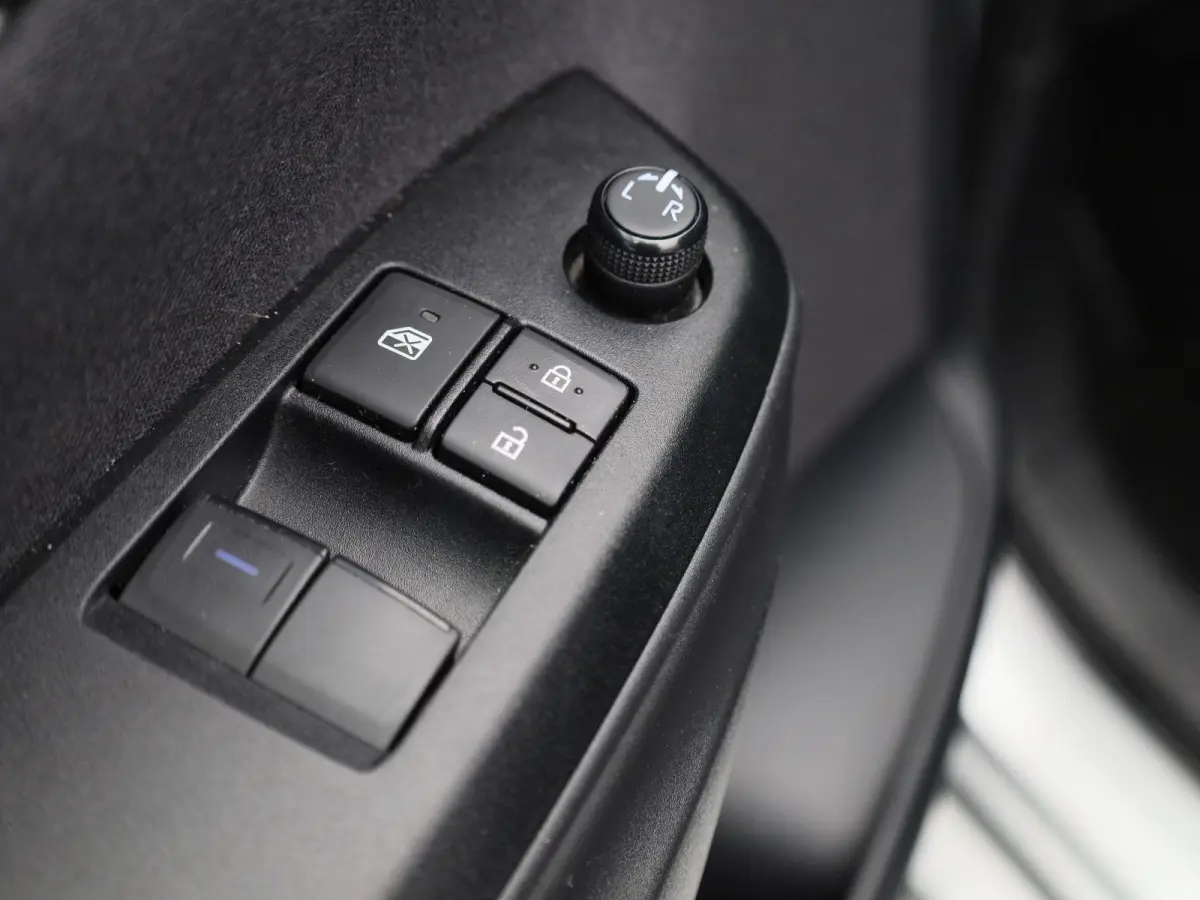 1.5 Hybrid Active | Automaat | Apple Carplay / Android Auto | Cruise Control | Achteruitrijcamera | Climate Control |