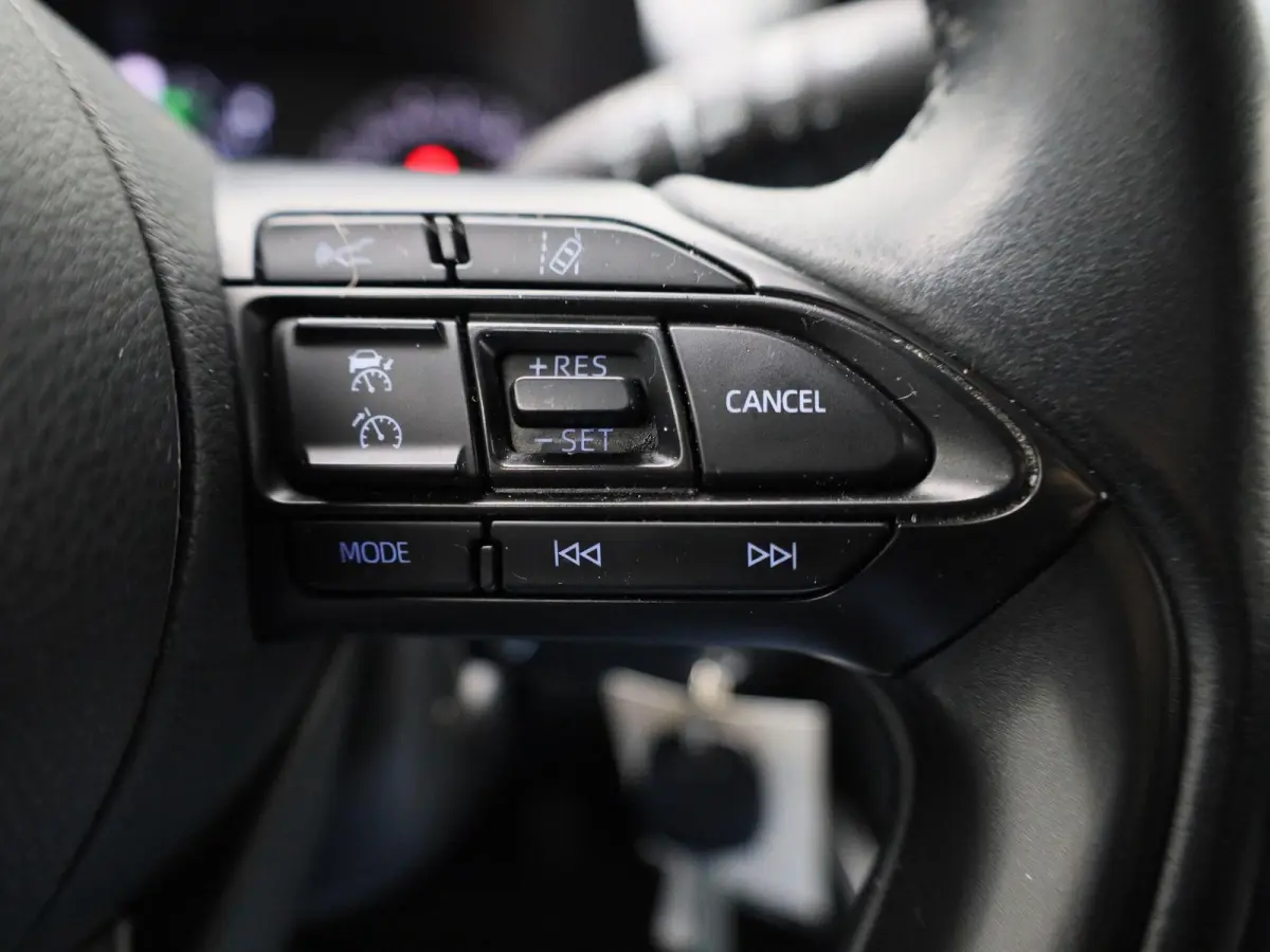 1.5 Hybrid Active | Automaat | Apple Carplay / Android Auto | Cruise Control | Achteruitrijcamera | Climate Control |