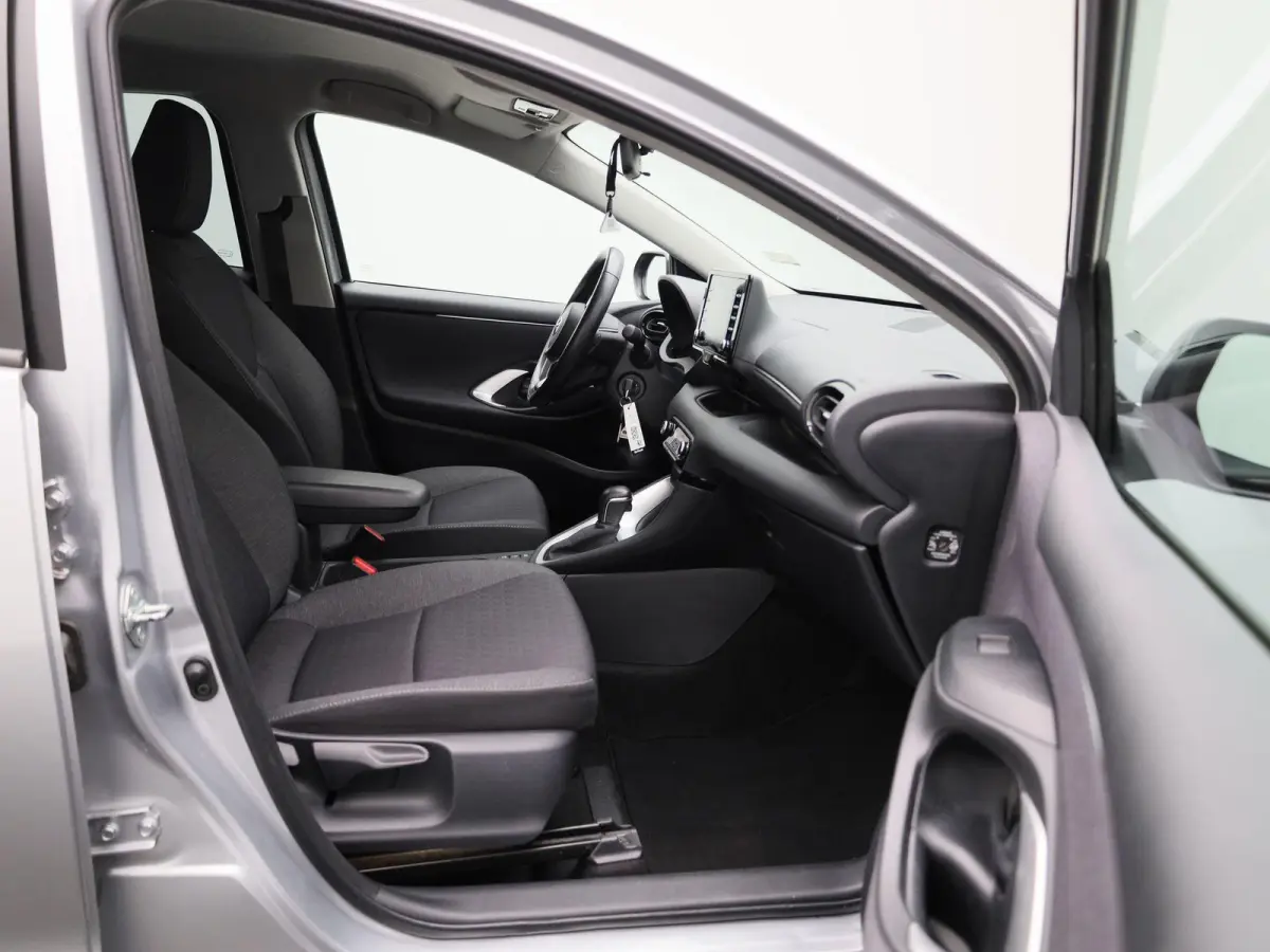 1.5 Hybrid Active | Automaat | Apple Carplay / Android Auto | Cruise Control | Achteruitrijcamera | Climate Control |