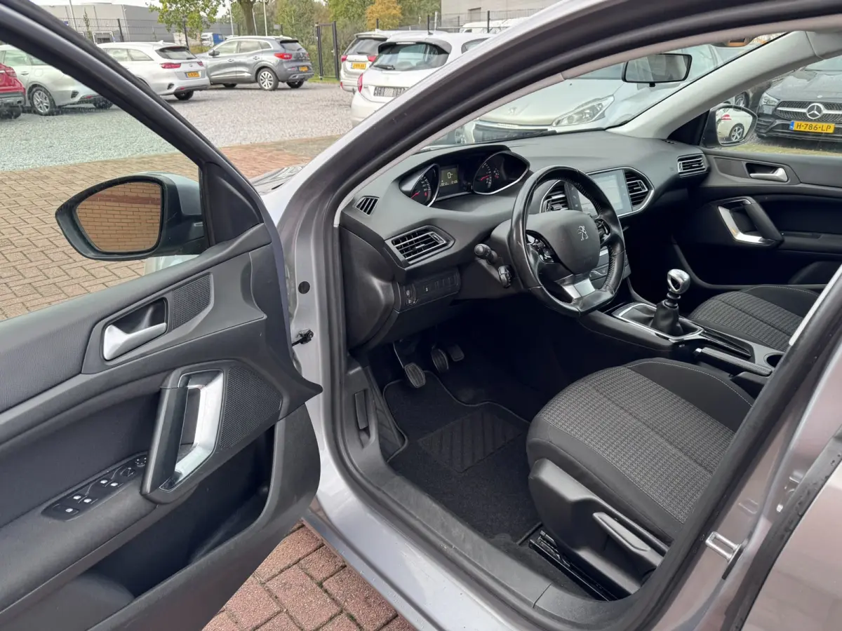 1.5 BlueHDi Blue Lease, Euro 6, Apple Carplay, Marge