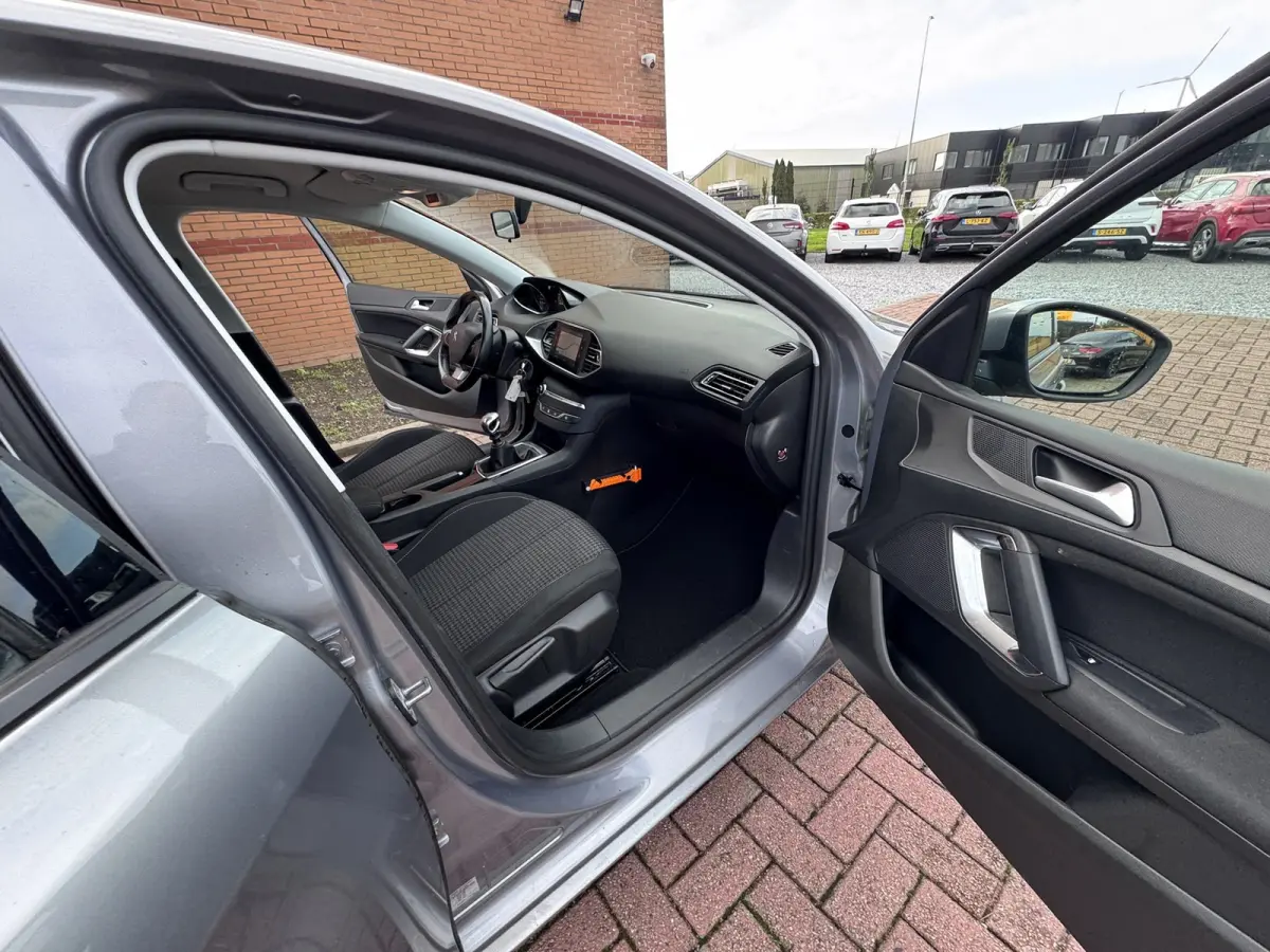 1.5 BlueHDi Blue Lease, Euro 6, Apple Carplay, Marge