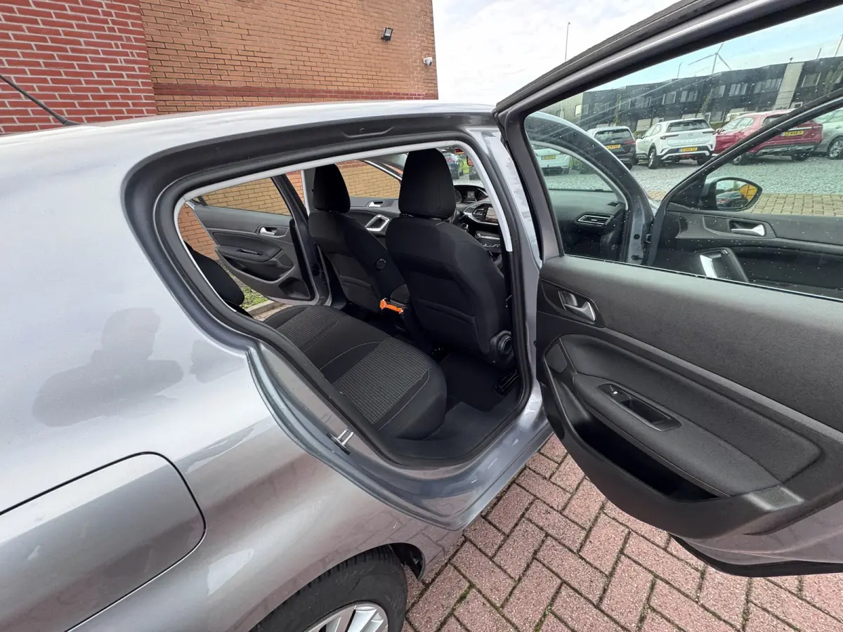 1.5 BlueHDi Blue Lease, Euro 6, Apple Carplay, Marge