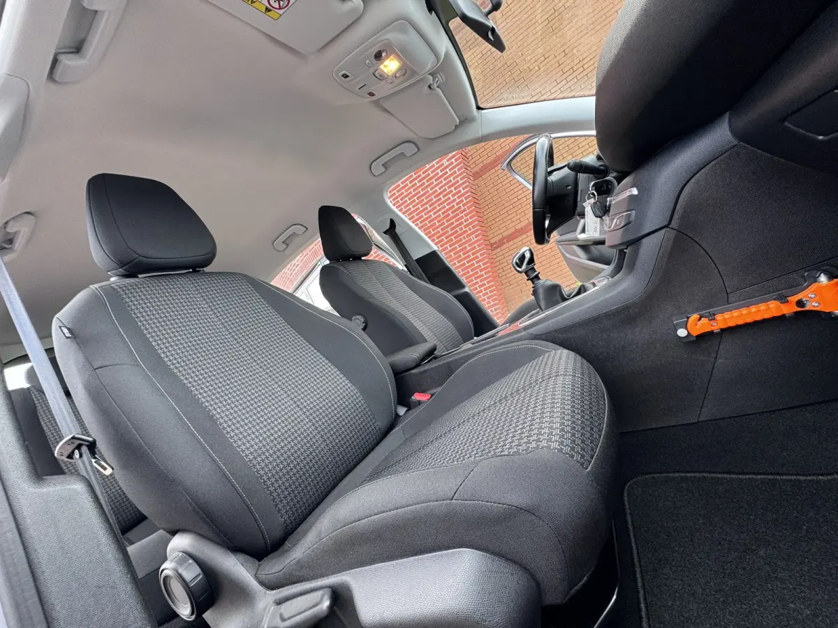 1.5 BlueHDi Blue Lease, Euro 6, Apple Carplay, Marge