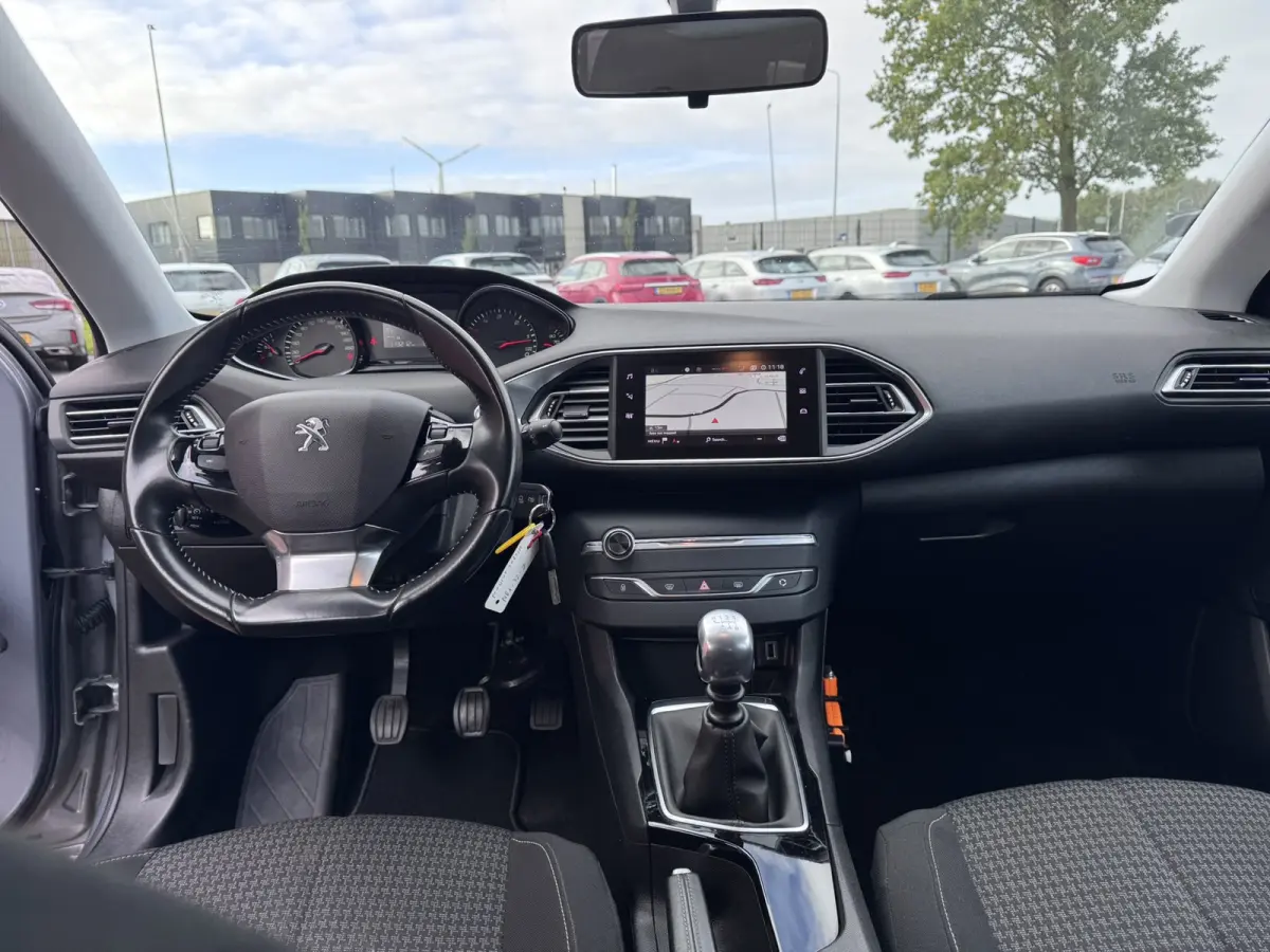 1.5 BlueHDi Blue Lease, Euro 6, Apple Carplay, Marge