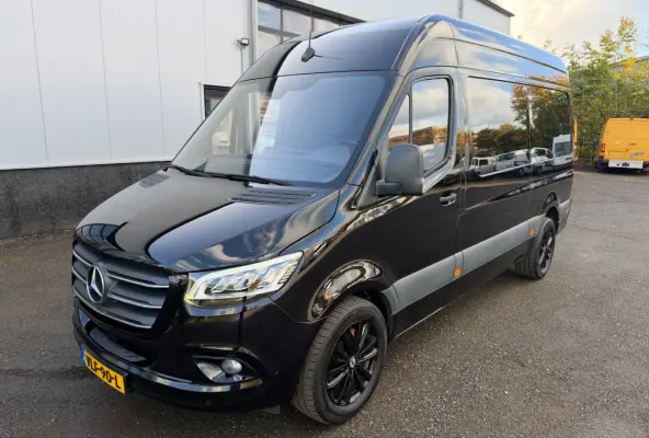 317 CDI 170PK L2H2 RWD Led / Navigatie / Camera