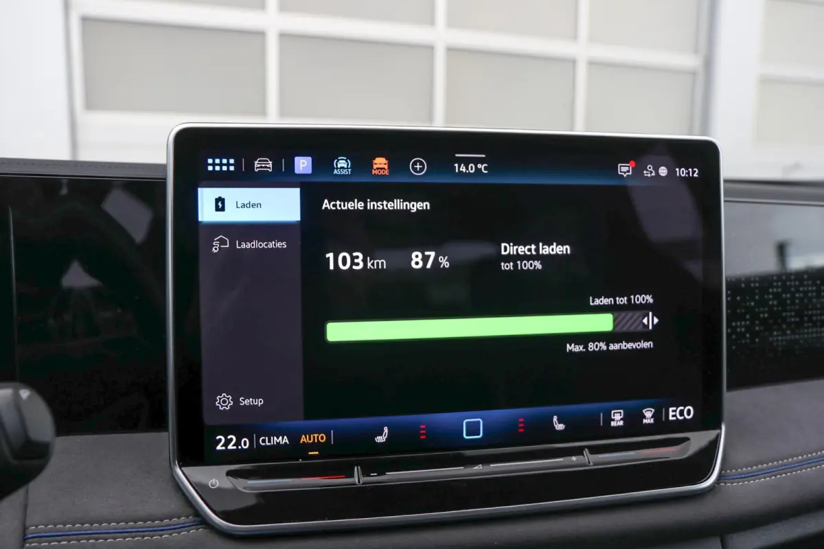 1.5 eHybrid 272pk R-Line | SoH 99% | Trekhaak | 360 Camera | Navigatie | Stoelverwarming