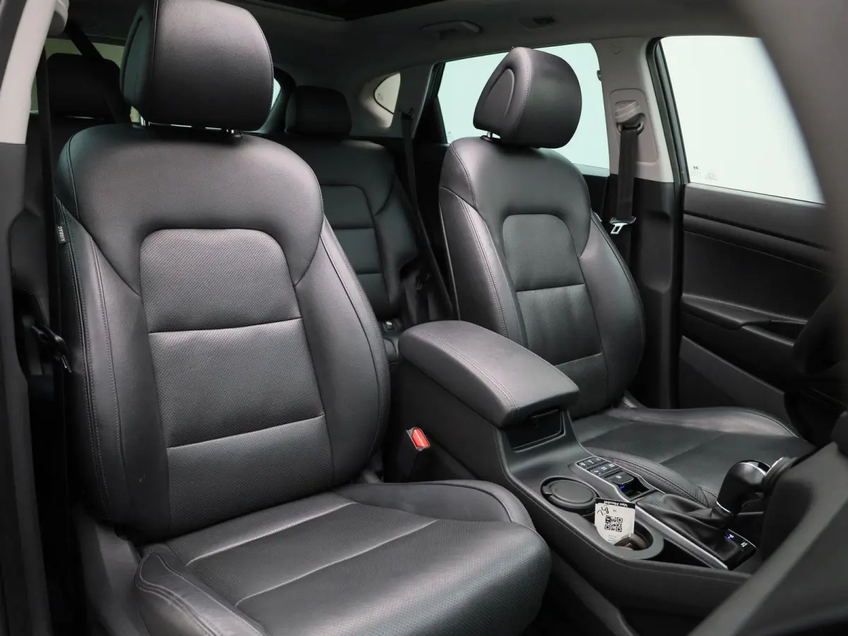 1.6 T-GDi Premium 4WD | Automaat | Achteruitrijcamera | Parkeersensoren | Panoramadak | Panoramadak | Stoelverwarming | Stuurverwarming |