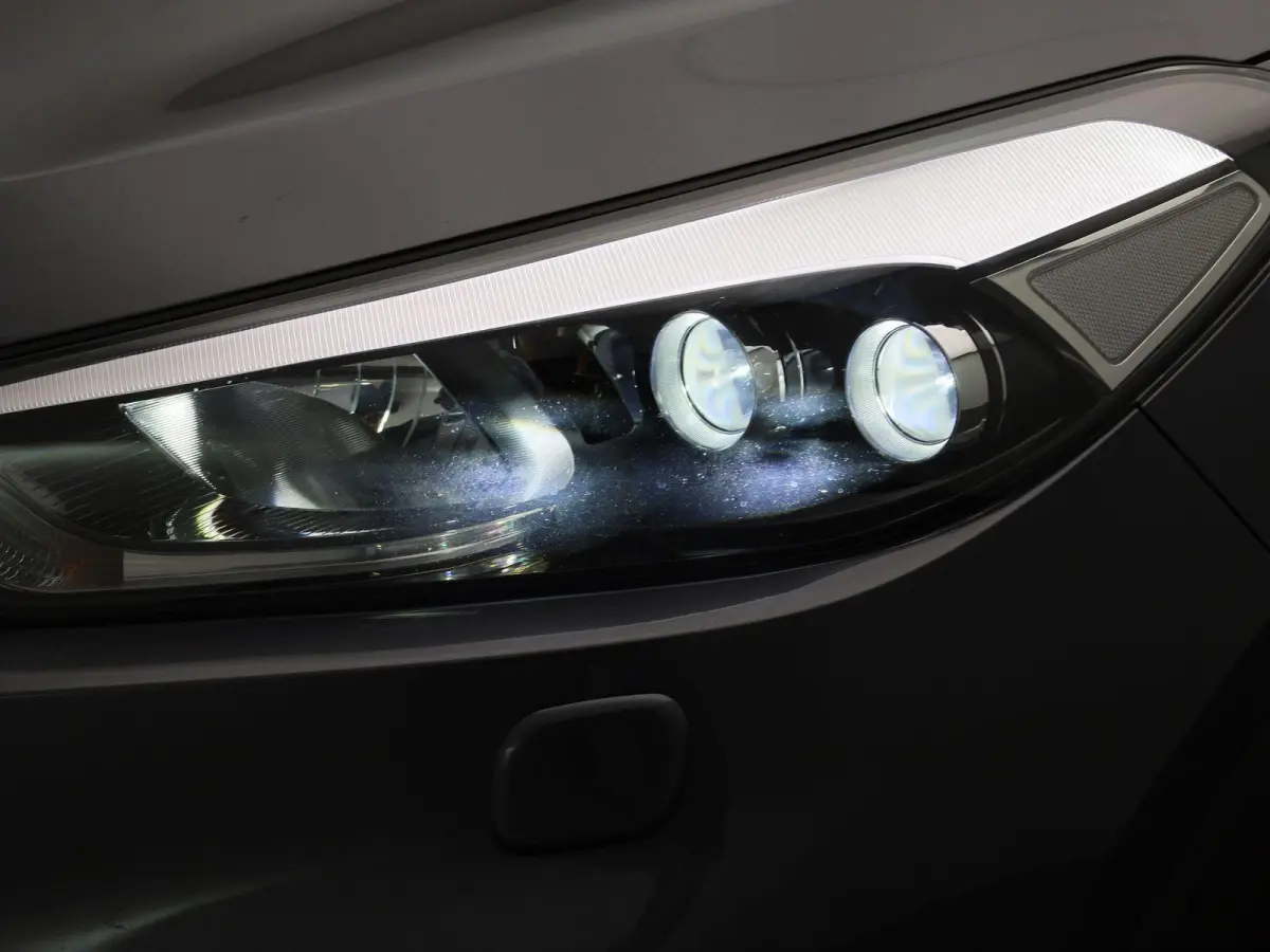 1.6 T-GDi Premium 4WD | Automaat | Achteruitrijcamera | Parkeersensoren | Panoramadak | Panoramadak | Stoelverwarming | Stuurverwarming |