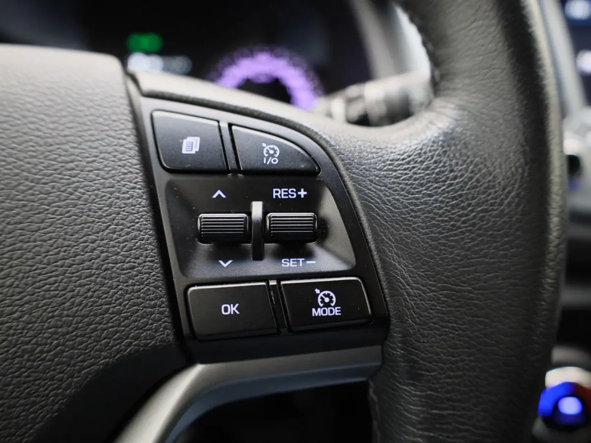 1.6 T-GDi Premium 4WD | Automaat | Achteruitrijcamera | Parkeersensoren | Panoramadak | Panoramadak | Stoelverwarming | Stuurverwarming |