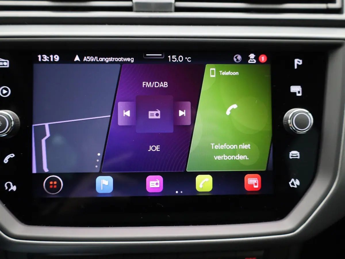 1.0 TSI Style Business Intense Plus | Apple Carplay / Android Auto | Achteruitrijcamera | Parkeersensoren | Stoelverwarming |
