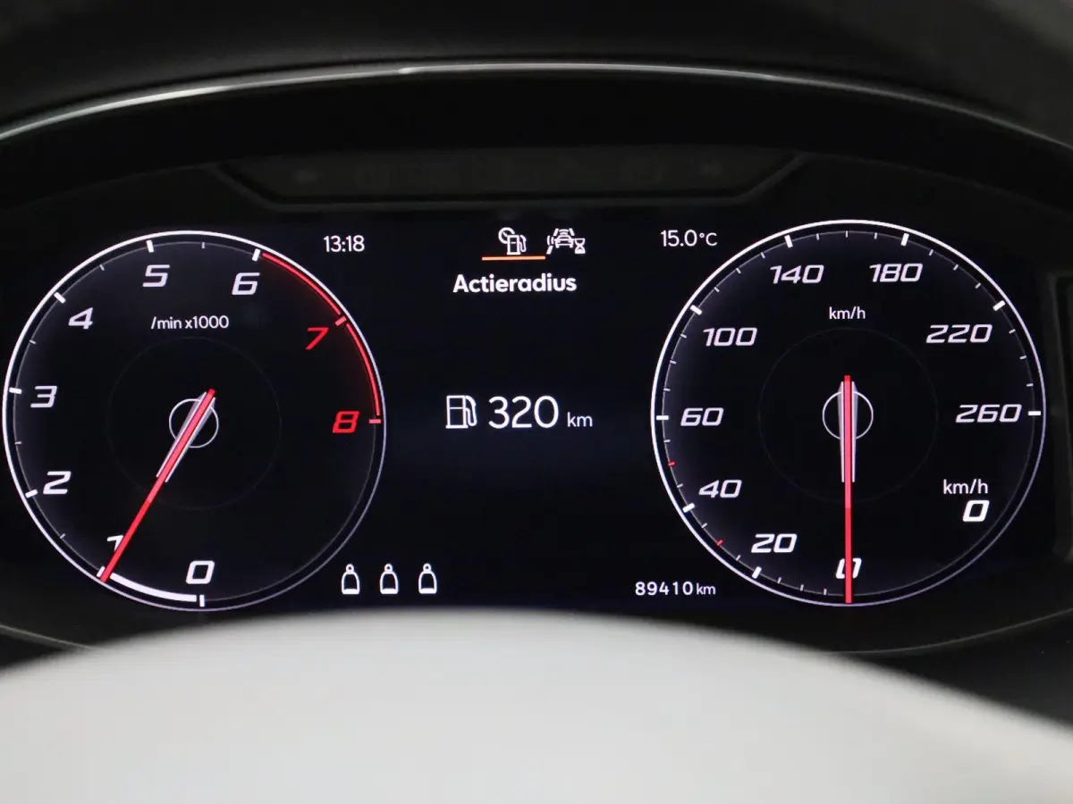 1.0 TSI Style Business Intense Plus | Apple Carplay / Android Auto | Achteruitrijcamera | Parkeersensoren | Stoelverwarming |