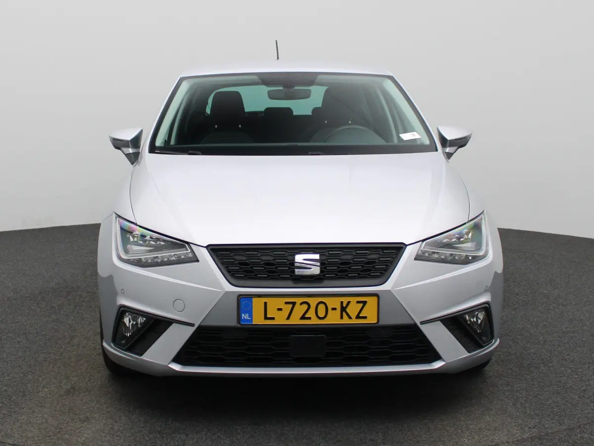 1.0 TSI Style Business Intense Plus | Apple Carplay / Android Auto | Achteruitrijcamera | Parkeersensoren | Stoelverwarming |