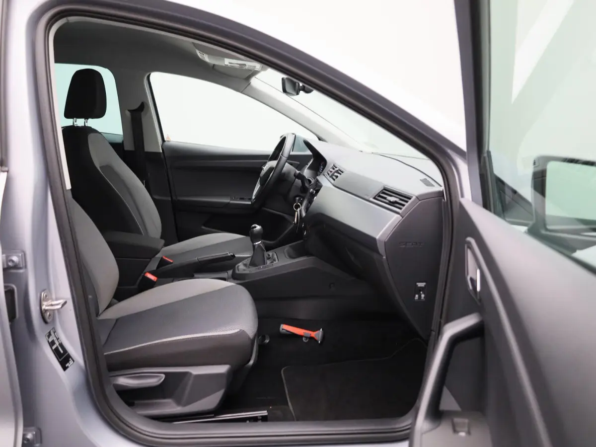 1.0 TSI Style Business Intense Plus | Apple Carplay / Android Auto | Achteruitrijcamera | Parkeersensoren | Stoelverwarming |