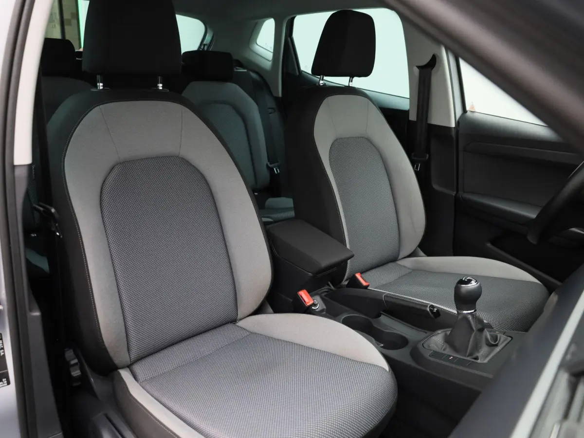 1.0 TSI Style Business Intense Plus | Apple Carplay / Android Auto | Achteruitrijcamera | Parkeersensoren | Stoelverwarming |
