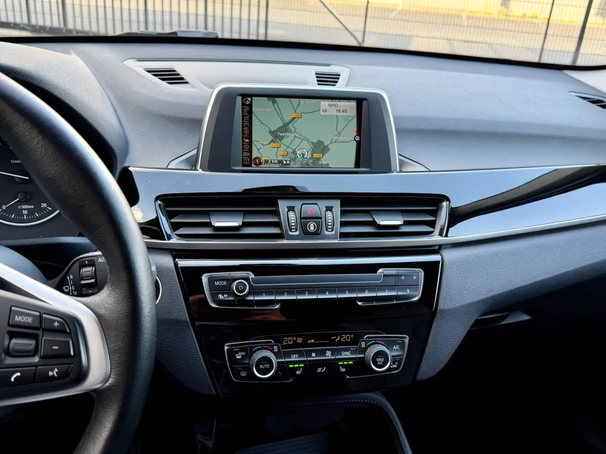 sDrive18i Executive Navi|Leer|LED|PDC|Cruis Zwart!