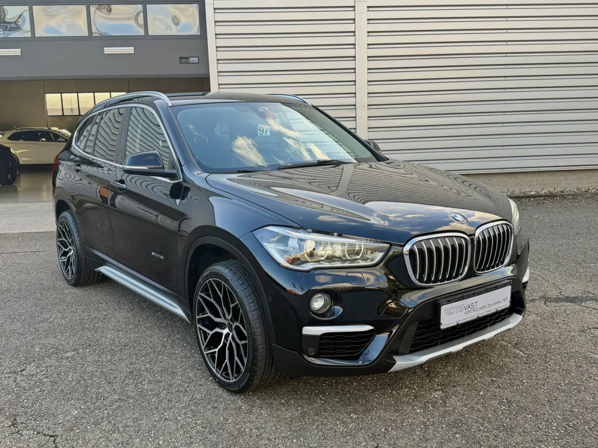 sDrive18i Executive Navi|Leer|LED|PDC|Cruis Zwart!