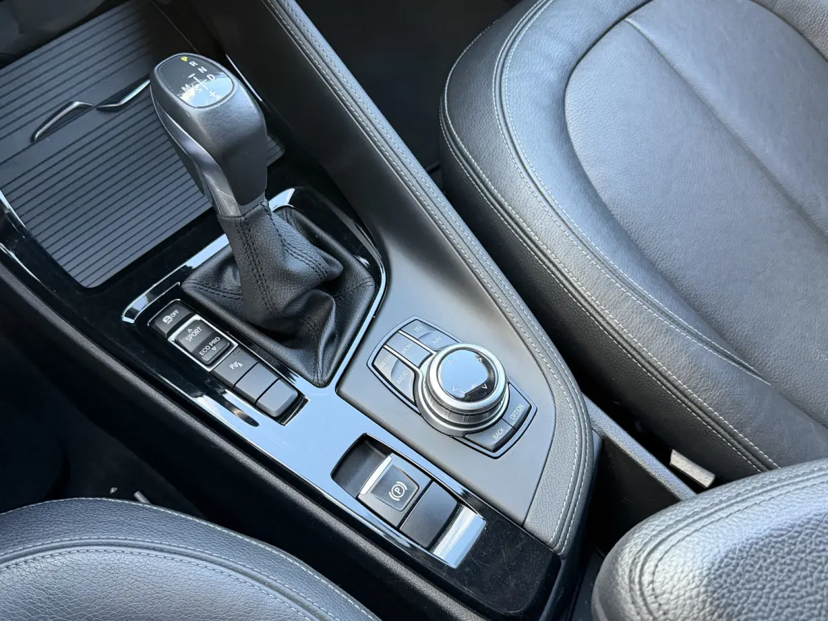 sDrive18i Executive Navi|Leer|LED|PDC|Cruis Zwart!