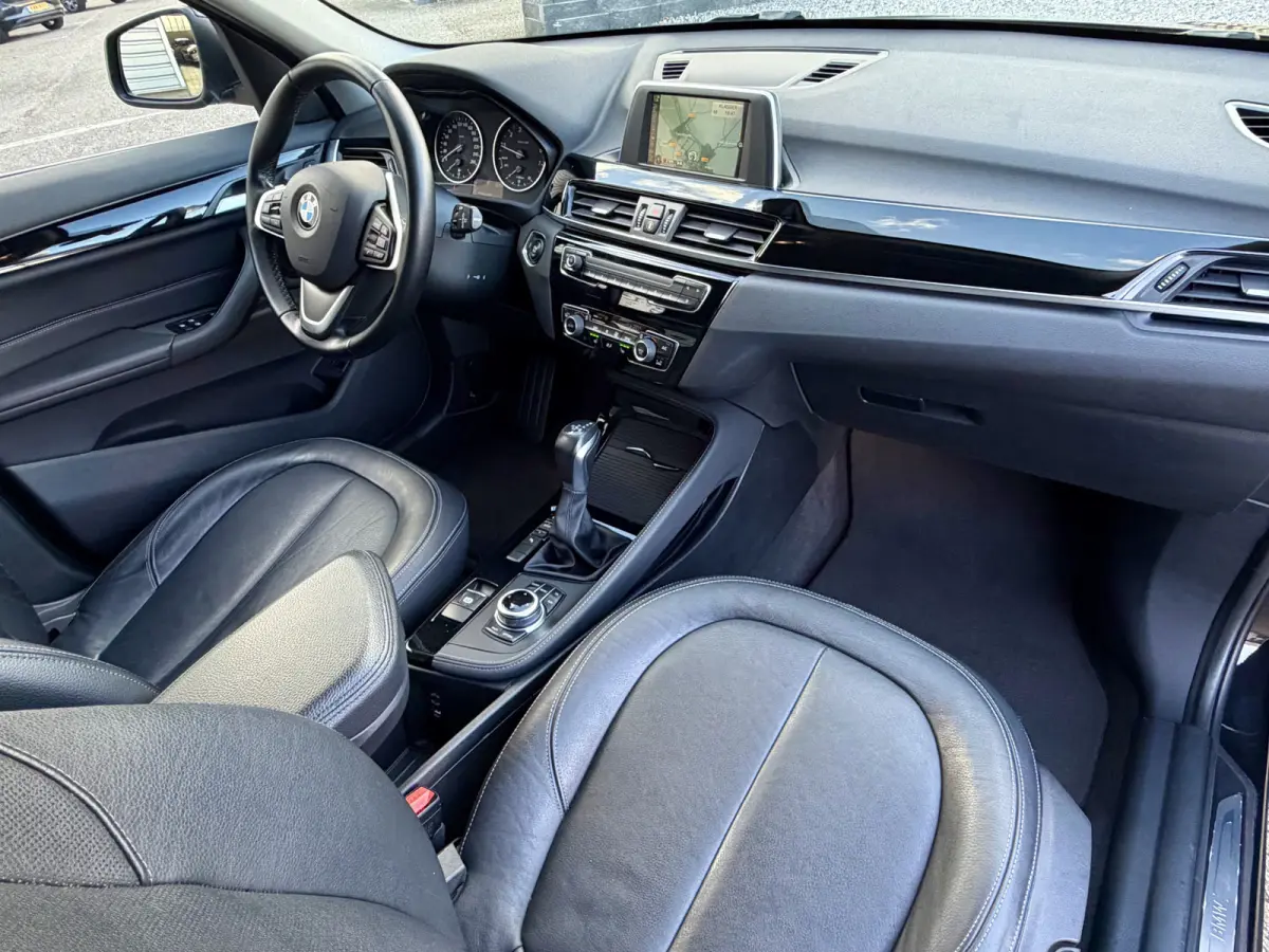 sDrive18i Executive Navi|Leer|LED|PDC|Cruis Zwart!