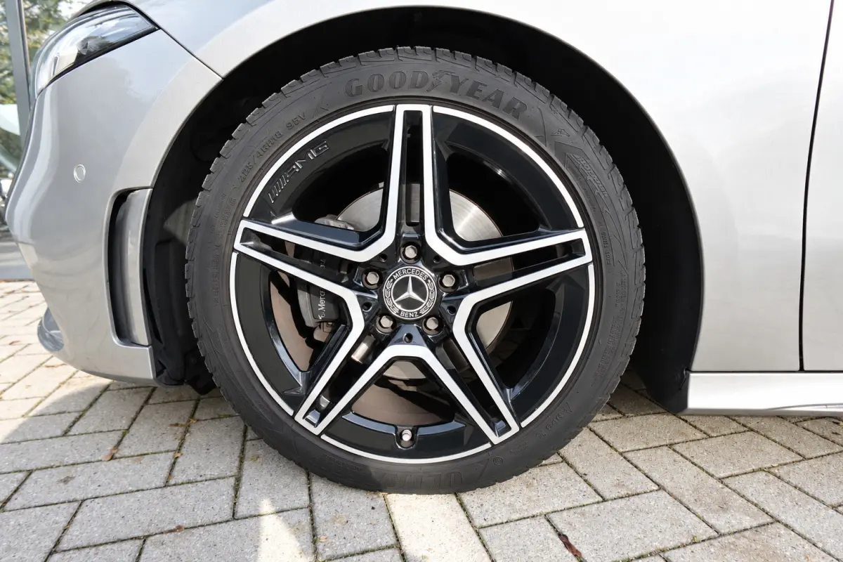 200 Business Solution AMG CAM BLINDSPOT
