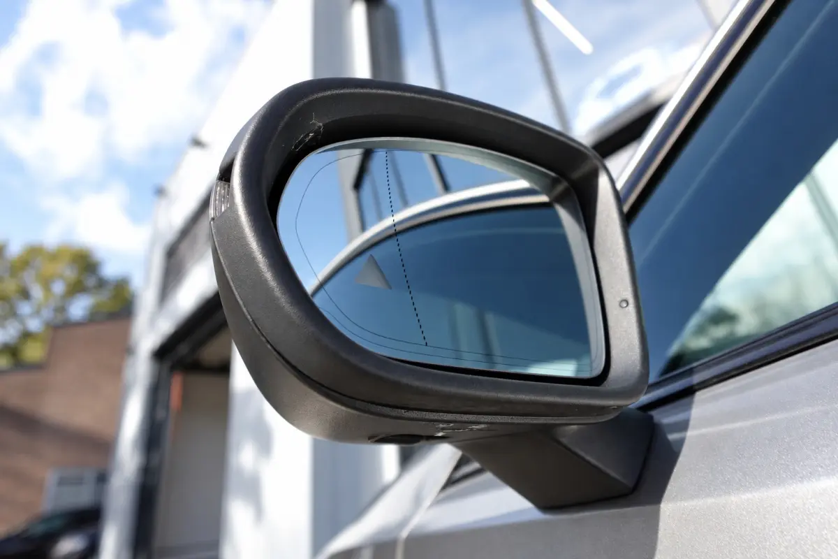 200 Business Solution AMG CAM BLINDSPOT