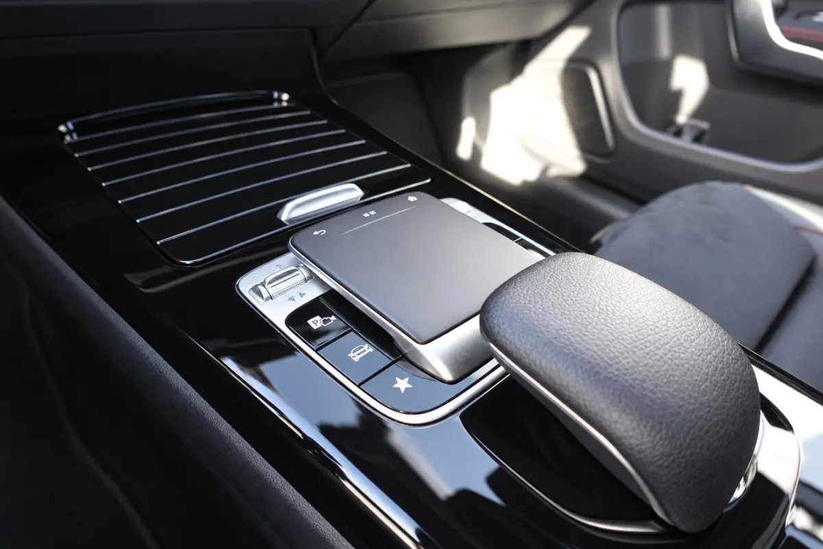 200 Business Solution AMG CAM BLINDSPOT
