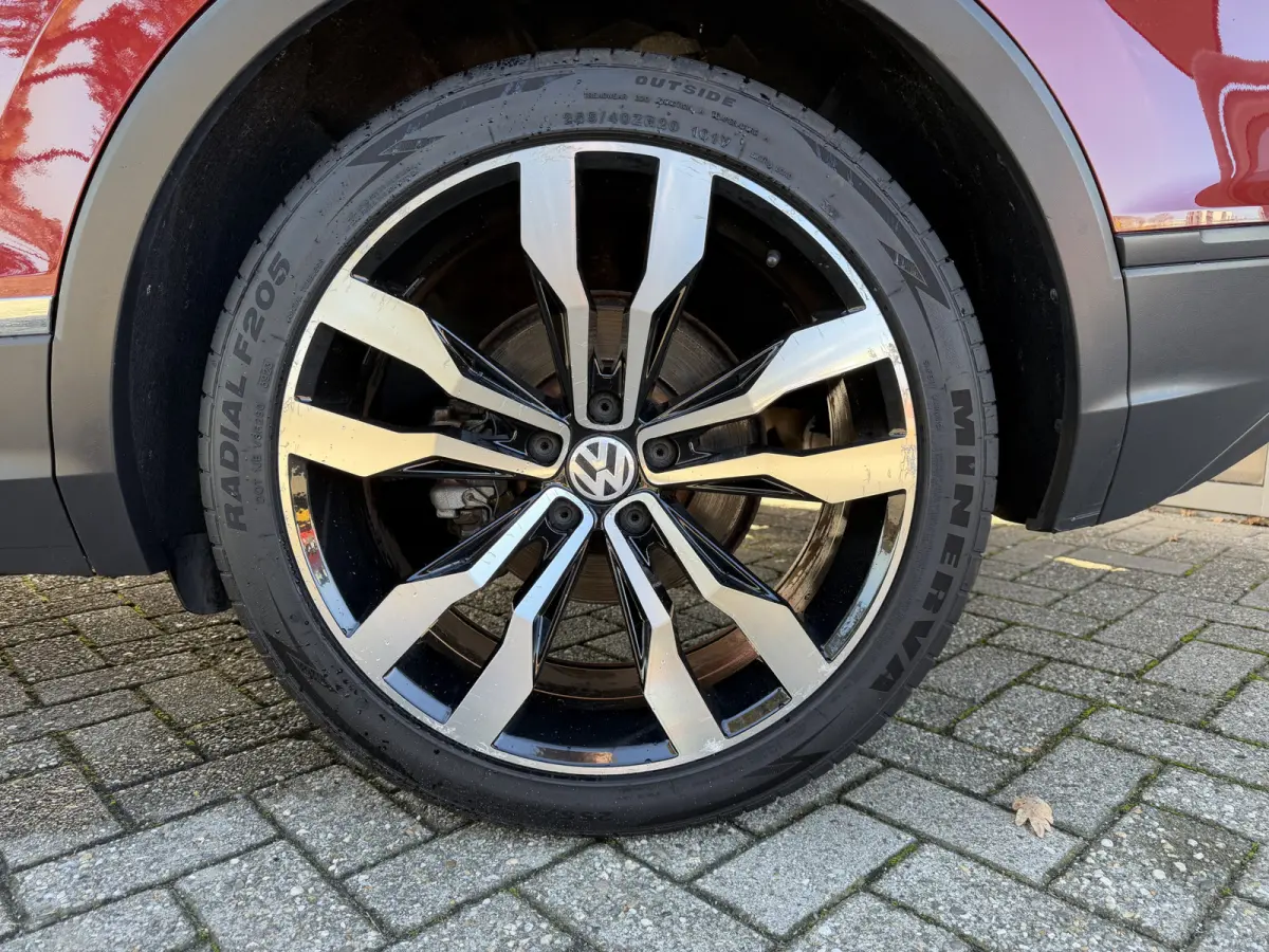 1.4 TSI Comfortline Business / 150PK / Pano / Trekhaak (1.600KG) / 20'' LM / Carplay /