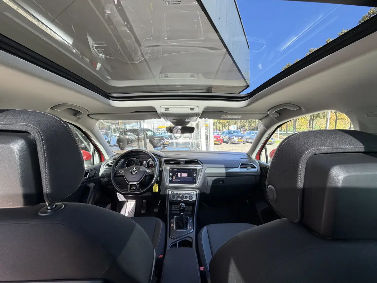 1.4 TSI Comfortline Business / 150PK / Pano / Trekhaak (1.600KG) / 20'' LM / Carplay /