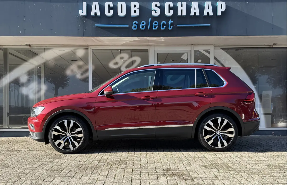 1.4 TSI Comfortline Business / 150PK / Pano / Trekhaak (1.600KG) / 20'' LM / Carplay /