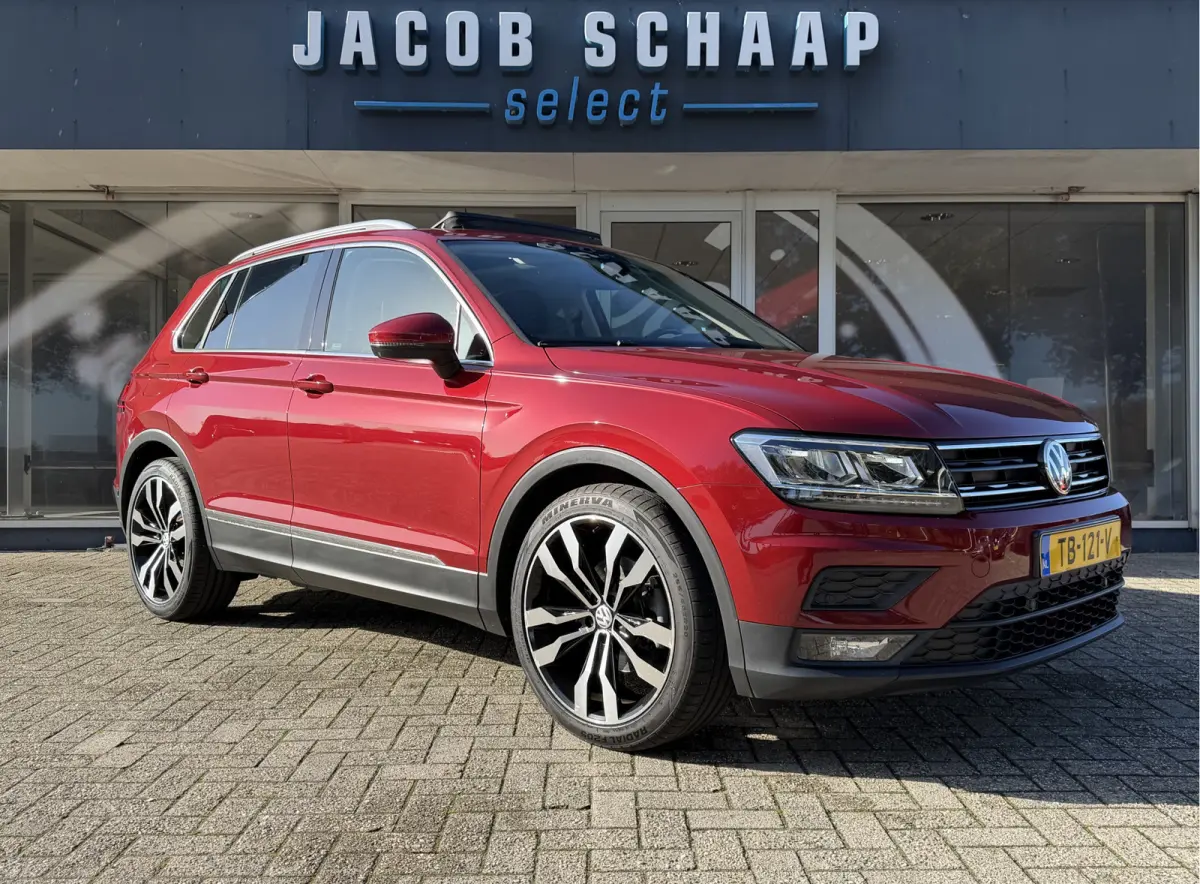 1.4 TSI Comfortline Business / 150PK / Pano / Trekhaak (1.600KG) / 20'' LM / Carplay /