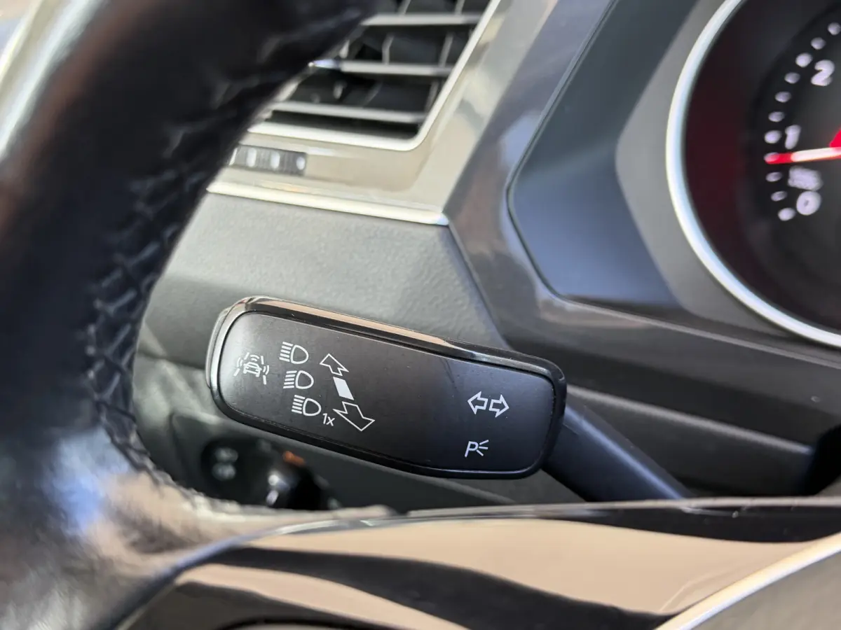 1.4 TSI Comfortline Business / 150PK / Pano / Trekhaak (1.600KG) / 20'' LM / Carplay /