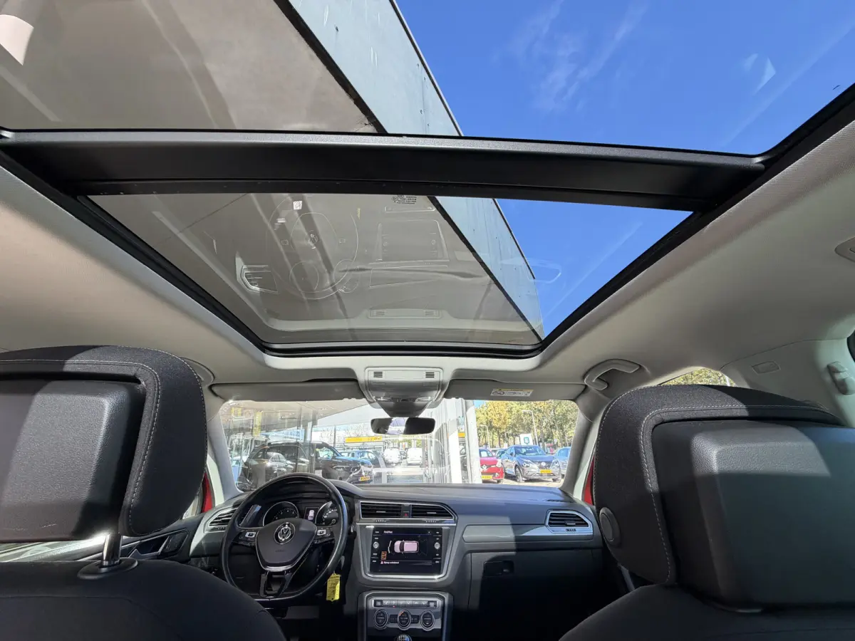 1.4 TSI Comfortline Business / 150PK / Pano / Trekhaak (1.600KG) / 20'' LM / Carplay /