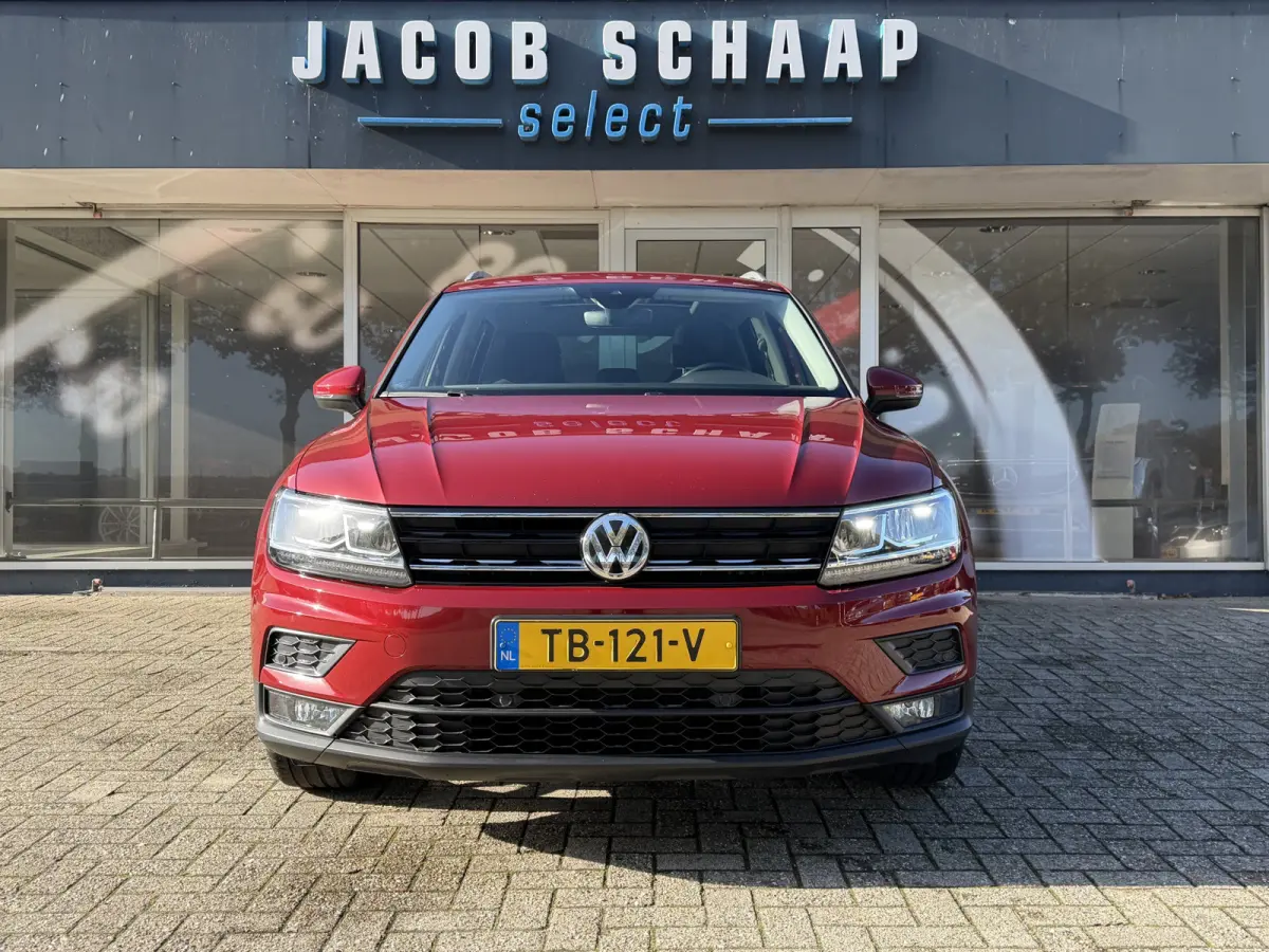 1.4 TSI Comfortline Business / 150PK / Pano / Trekhaak (1.600KG) / 20'' LM / Carplay /