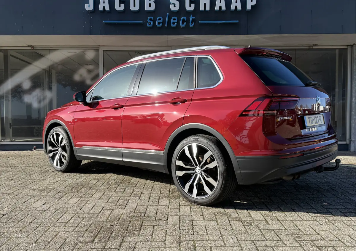 1.4 TSI Comfortline Business / 150PK / Pano / Trekhaak (1.600KG) / 20'' LM / Carplay /
